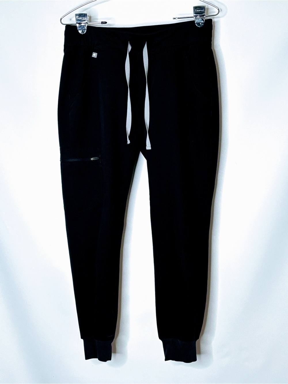 FIGS Women's Zamora Jogger Scrub Pants. Size SP